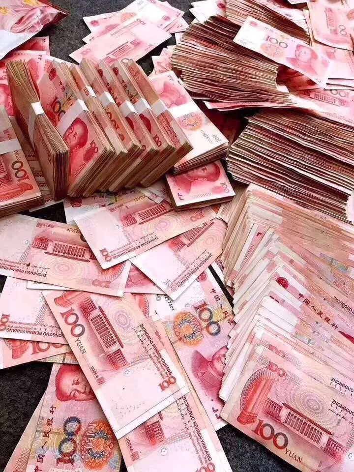 小女儿明天订婚了，男方过礼99999元，我们陪嫁66666元，外加一台车，也有十