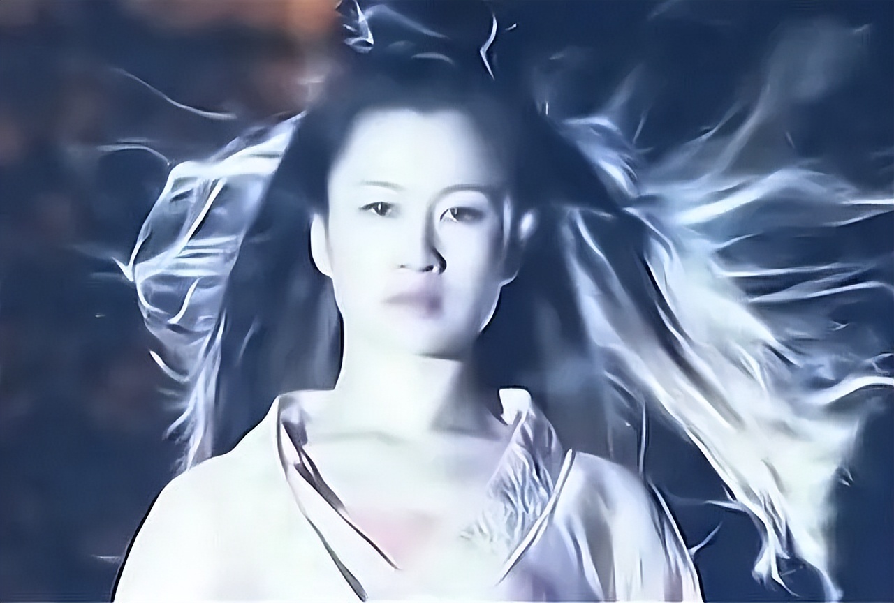 长大后才懂，为何刀白凤报复段正淳，谁都不选，偏偏选了段延庆？
段正淳是金庸小说中
