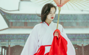 穿书后发现我爹是男主，他刚救了一朵烂桃花，为了保命我决定带我娘跑路