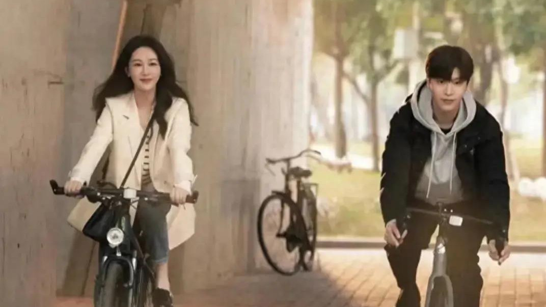 杨紫范丞丞领衔主演，《要久久爱》官宣播出，上演青春励志故事！