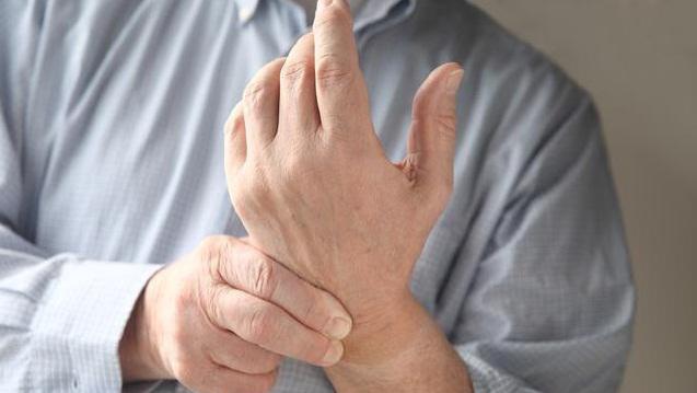 |手脚麻木，血脉不通，两味药打通