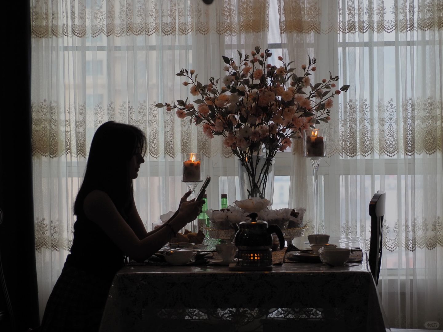 新疆女孩的下午茶
亲爱的uu们，我来推荐我超爱喝的茶啦
我们新疆女孩很喜欢喝下午