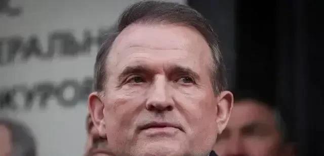 泽连斯基表演的机会不多了，乌克兰反对派卷土重来。
近期，乌克兰反对派主席梅德韦丘
