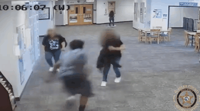 因被没收Switch游戏机，美高中生残忍袭击了学校的女教员