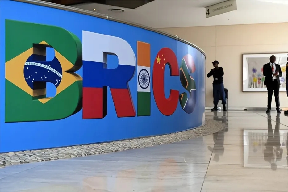 沙特、伊朗、埃及、阿联酋、埃塞俄比亚5国，正式成为金砖组织的成员，金砖组织正式扩