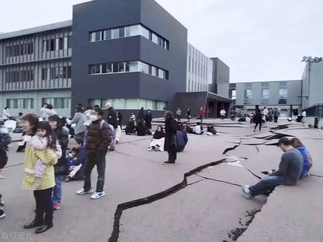 日本又地震了，有些网友又对日本建筑顶礼膜拜，一脸奴才相，真是挺讨厌的，这有什么奇