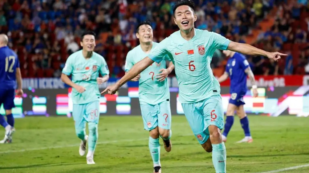 国足战胜泰国！韦世豪精彩表现，武磊进球提升士气，取得开门红