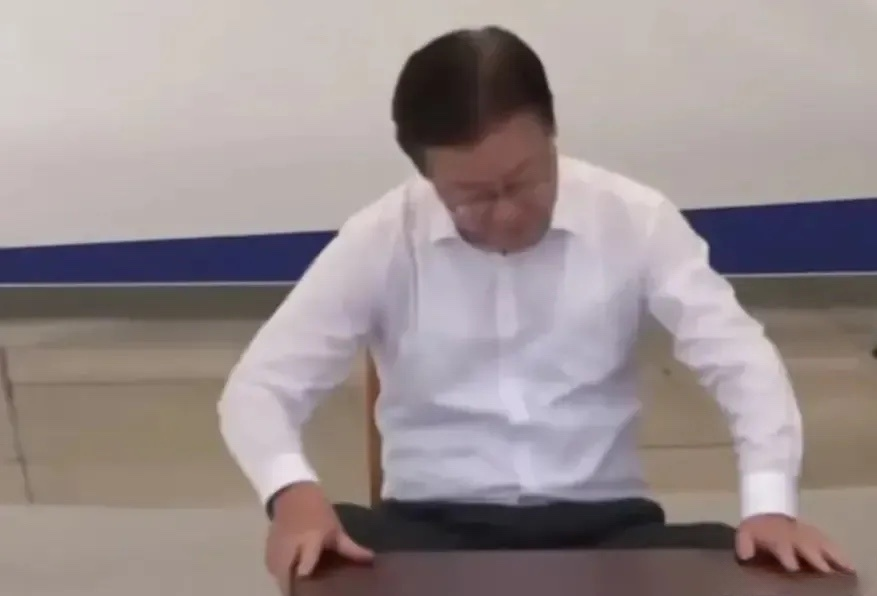 韩国狠人李在明绝食第9天，尹锡悦假装看不到

为了反对尹锡悦政府支持日本核污染水