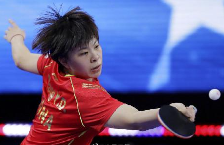 本年度中国乒乓球队获得冠军数最多的运动员如下！
女乒
孙颖莎（17冠）、王曼昱（