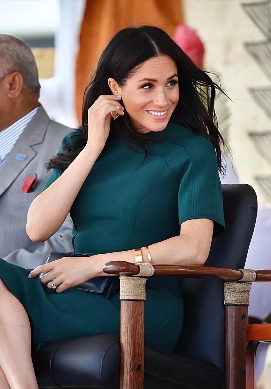 美国的一项民意调查显示，大约有96%的民众表示，他们对哈里王子和梅根在电视上讲述