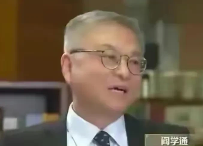 清华院长阎学通说：国家事，老百姓不宜过多干预？

其实，这句话说的有一定得道理，