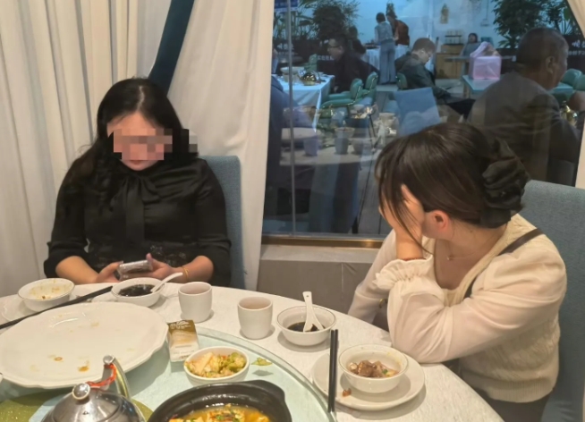 上官正义又捅破了一个天大的黑幕！真的担心他的人身安全。

上官正义卧底调查发现，