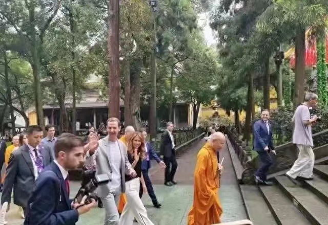 叙利亚总统巴沙尔是真正的强人，在叙利亚战争初期，叙反对派十路大军包围大马士革，最