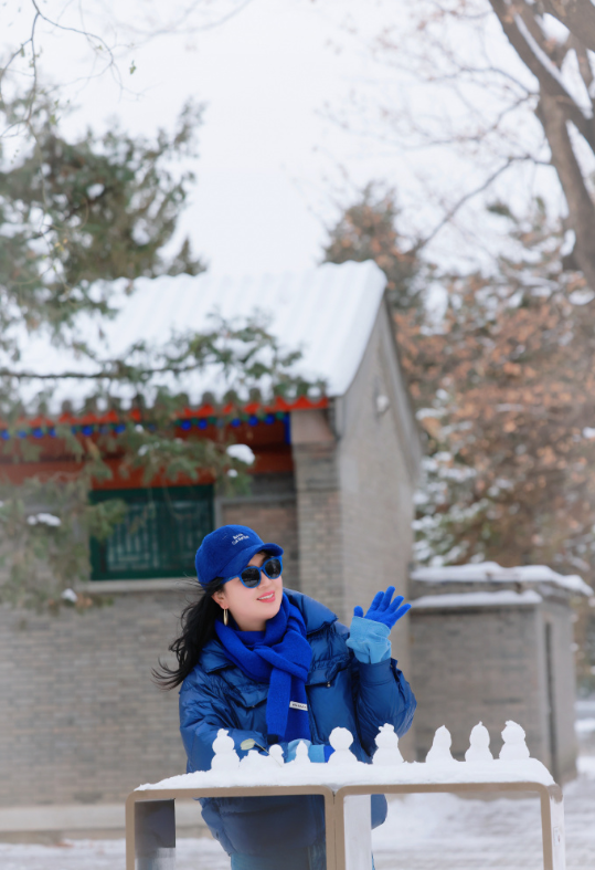 沉浸式的赏雪，今年和萌兰一起赏雪，我们都遇见了更好的自己，
12月雪战到底的节奏
