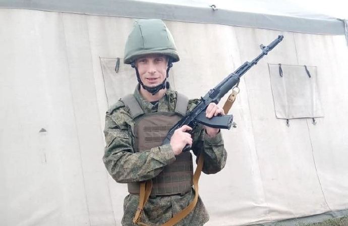 瓦格纳囚犯士兵从俄乌战场归来，连杀6名俄罗斯平民，然后放火烧毁了受害者房屋。在俄