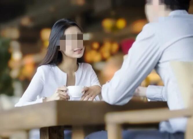 “防不胜防的枕边人！”天津，男子得知女友得了癌症，仍坚持与她结婚。一年后，妻子去