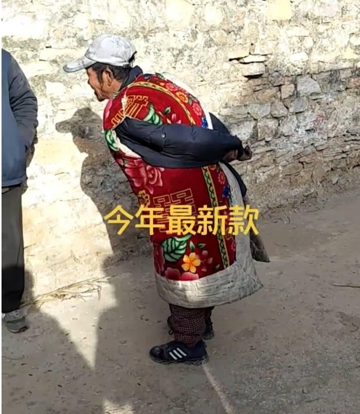 你叔叔就是你叔叔。 这件衣服既保暖又漂亮。 巴黎时装周已经准备好了！