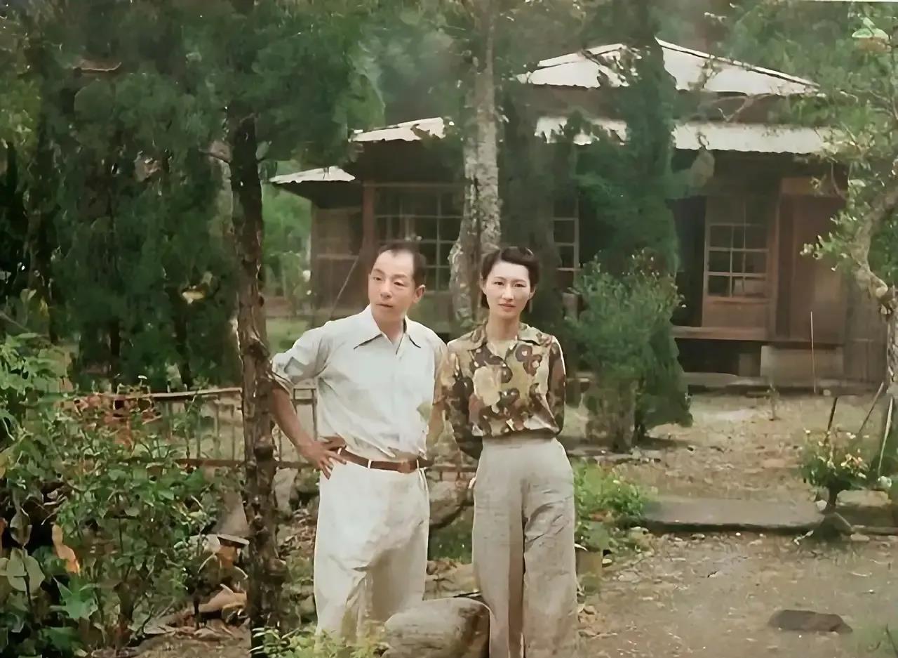 张学良被幽禁后，他虽然整日和赵四在一起，却再也没有生育过。估计在那种环境下，他们