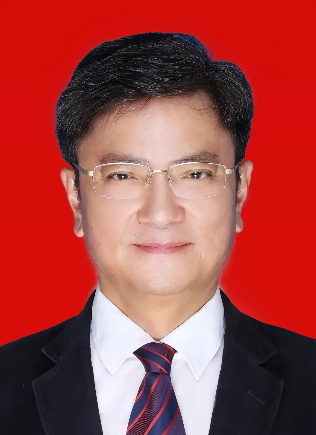 欢迎郑强教授到广西工作
     广西战略地位重要，少数民族地区又是东盟商务区，