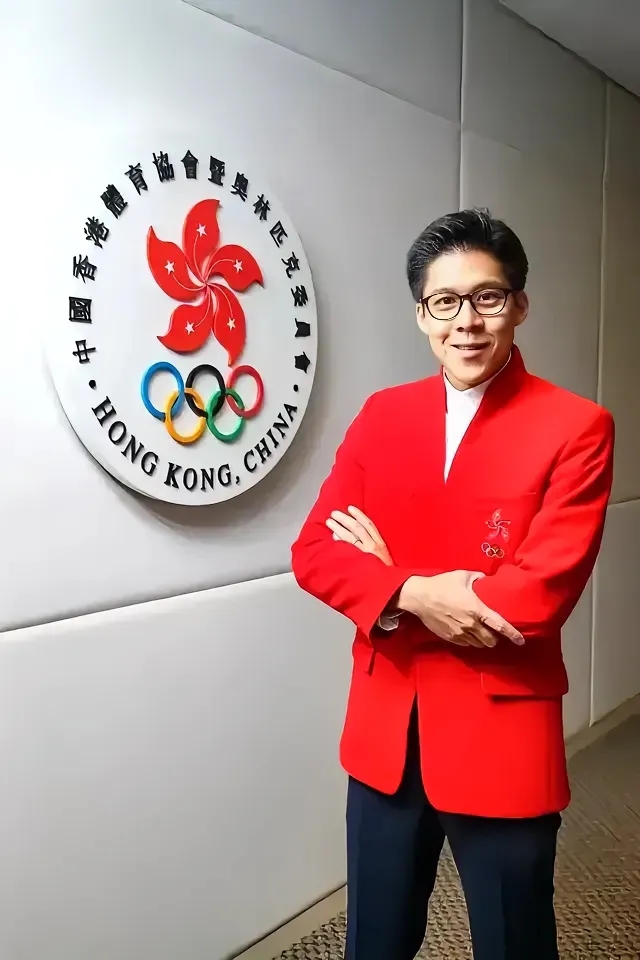 众所周知，他的未来职位早已板上钉钉。
当前职位概述：
1. 担任全国青联副主席一