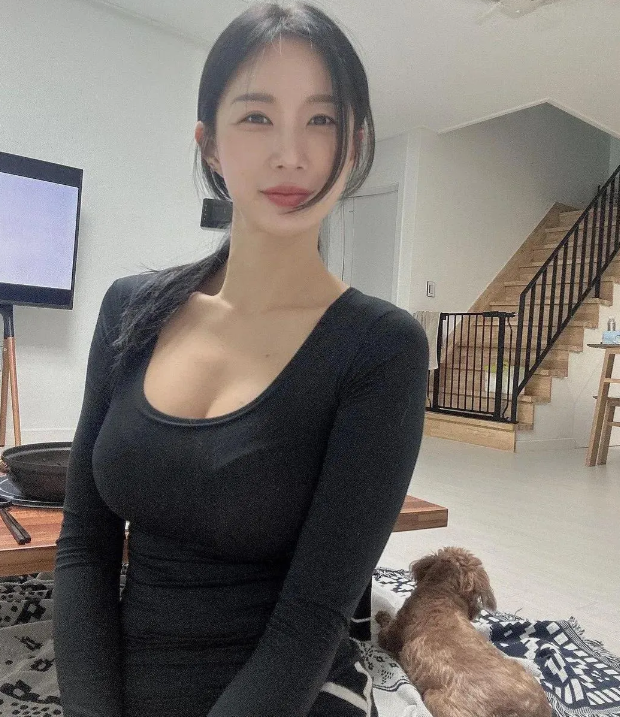 结过婚的朋友有没有发现！
大部分女婿甚少会主动和老丈人联系，有的甚至连好友都没有