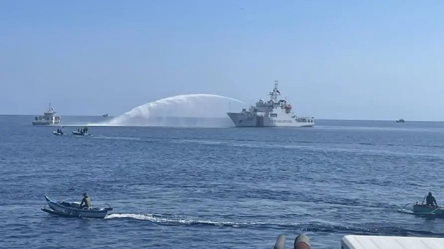 菲律宾又在南海挑衅！1月30日，中国海警局新闻发言人甘羽表示，1月28日，4名菲