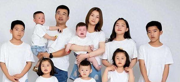 浙江温州有一位31岁的女子，她说不想浪费丈夫基因，结婚后狂生孩子，13年共生了9