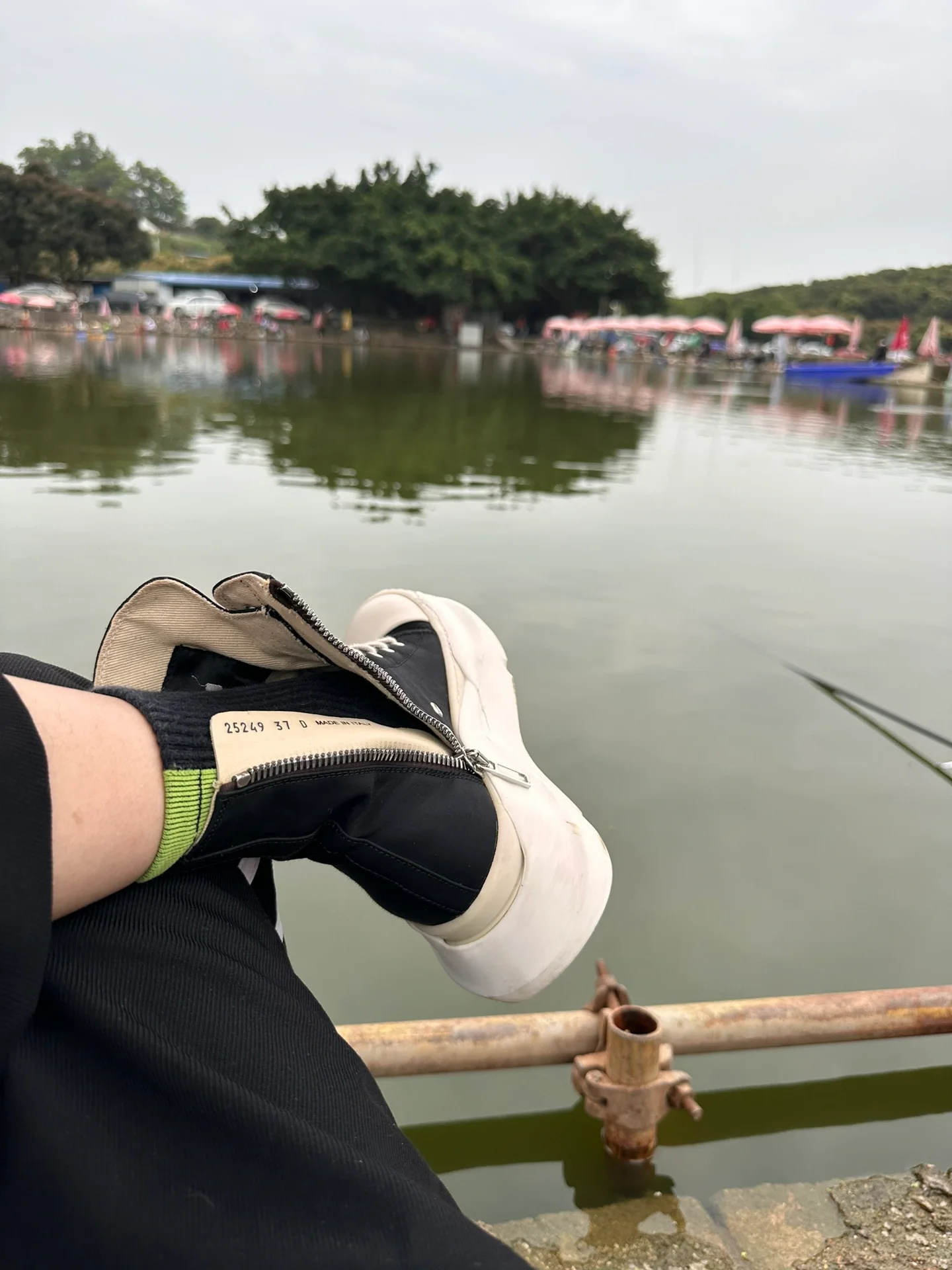 深圳南山👉🏻也有鱼塘可以周末垂钓🎣