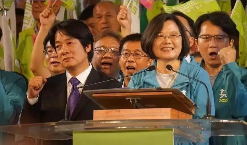 赖清德在公开场合再次宣布要台湾独立，国台办发出军事统一警告！
在台湾，赖清德这位