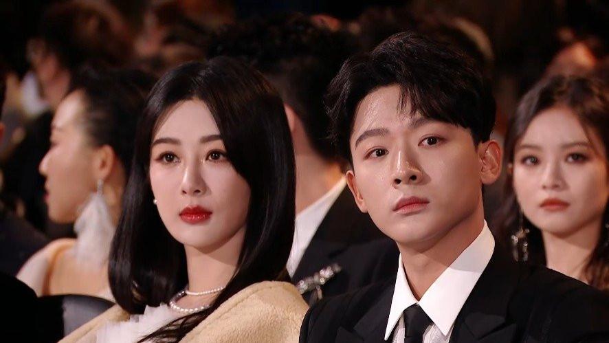 星光大赏背后的故事：颁奖典礼背后的激烈竞争   丰富多彩的表演节目