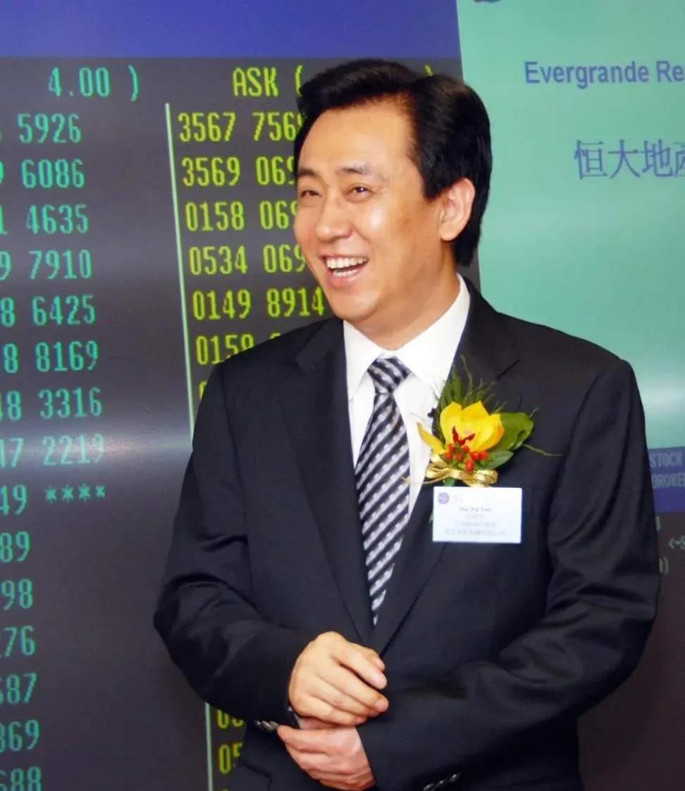 恒大危机爆发时，国家只提出一个要求：确保大楼平稳交接
然而，许老板却不愿接受这个