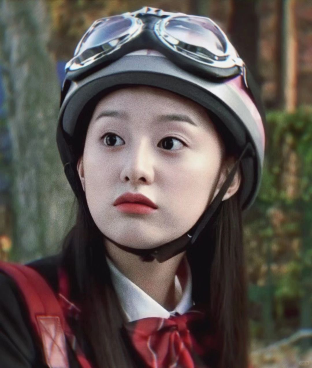 INFP原来一直都在装大人
infp偶尔停下来观察，都会惊讶地发现一个共通点：原