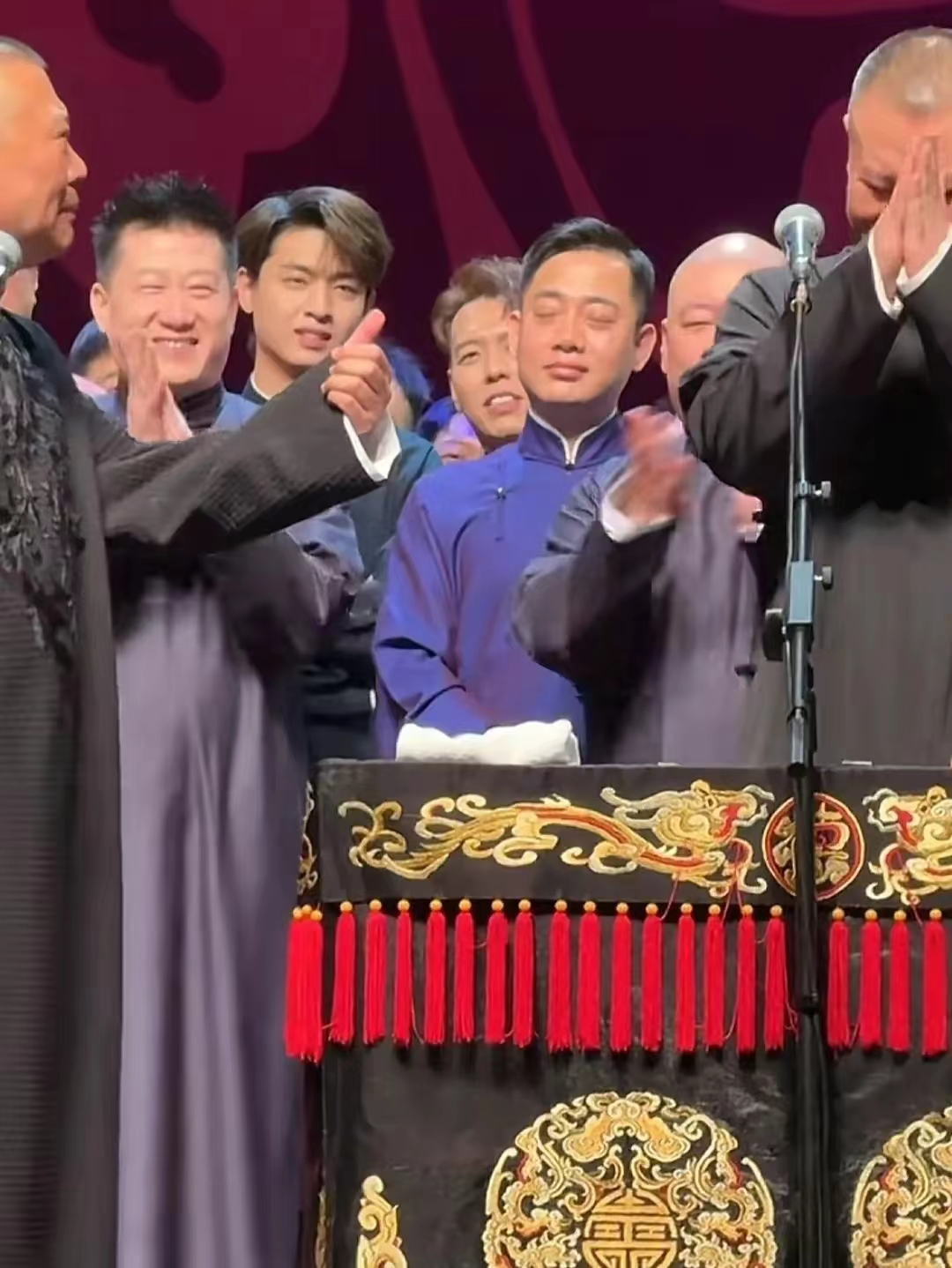 #郭德纲夸岳云鹏“忠孝二字河南人”#但是岳云鹏是德云一哥吗？可能很多粉丝认为他是