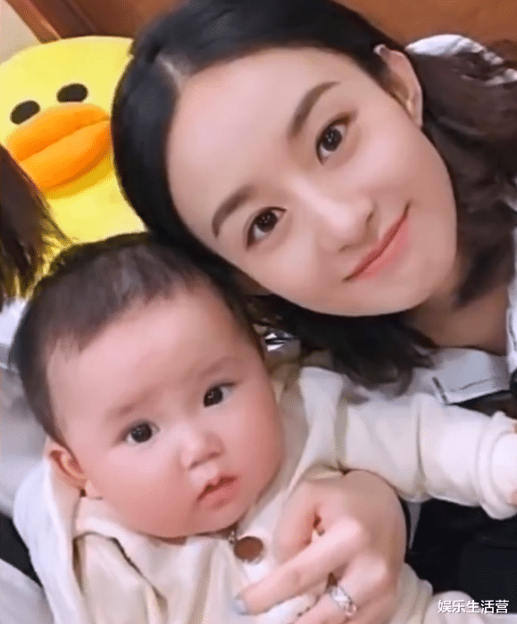 曝赵丽颖冯绍峰已复婚，在巴厘岛典礼会揭露，婆婆献礼送1亿豪宅