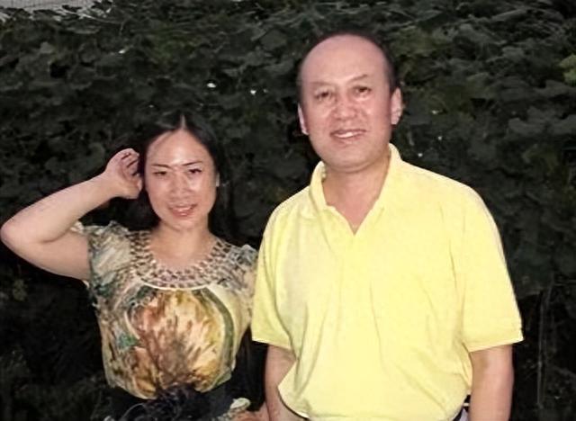 郭达20次登上春晚，幸亏妻子多年在背面的静静支撑