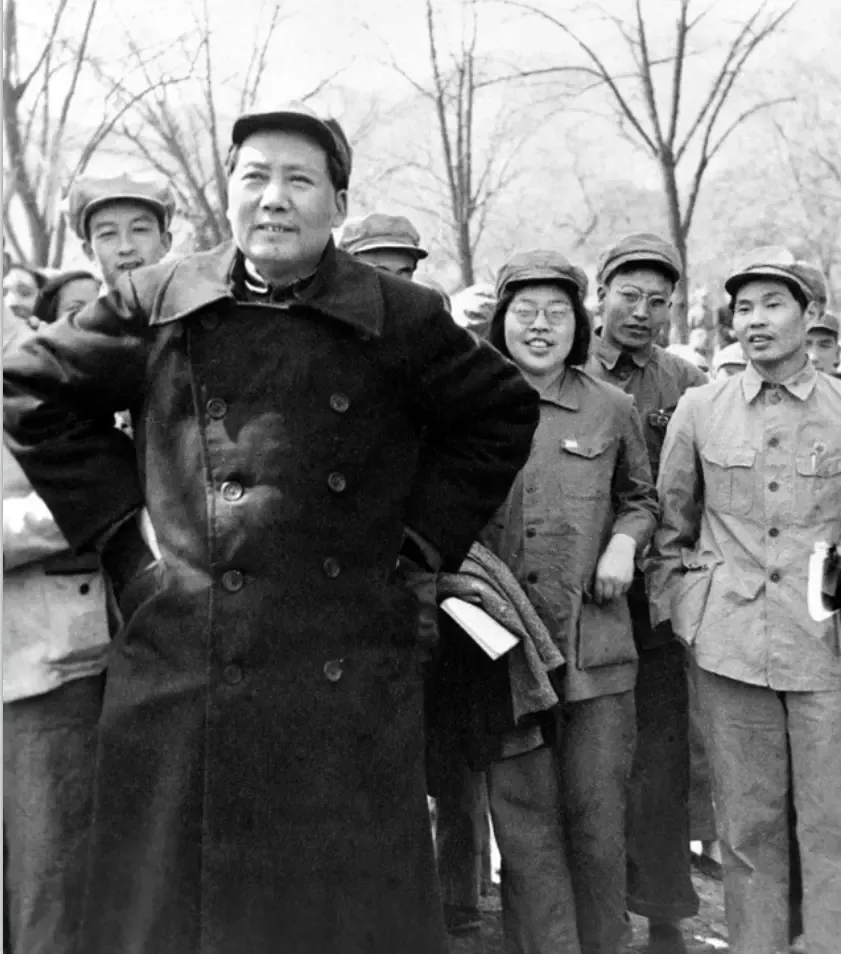 管好自己的队伍，不当李自成。1949年3月23日，一宿没怎么睡的毛主席告别了西柏