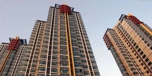 有网友算了一笔账：130万全款买房子，租出去，月租1500，一年的收益是1万8，