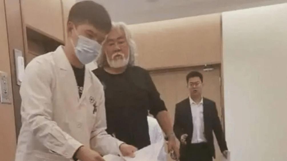 72岁张纪中为与80后娇妻相伴，打高额养护针？本人称是去检查身体