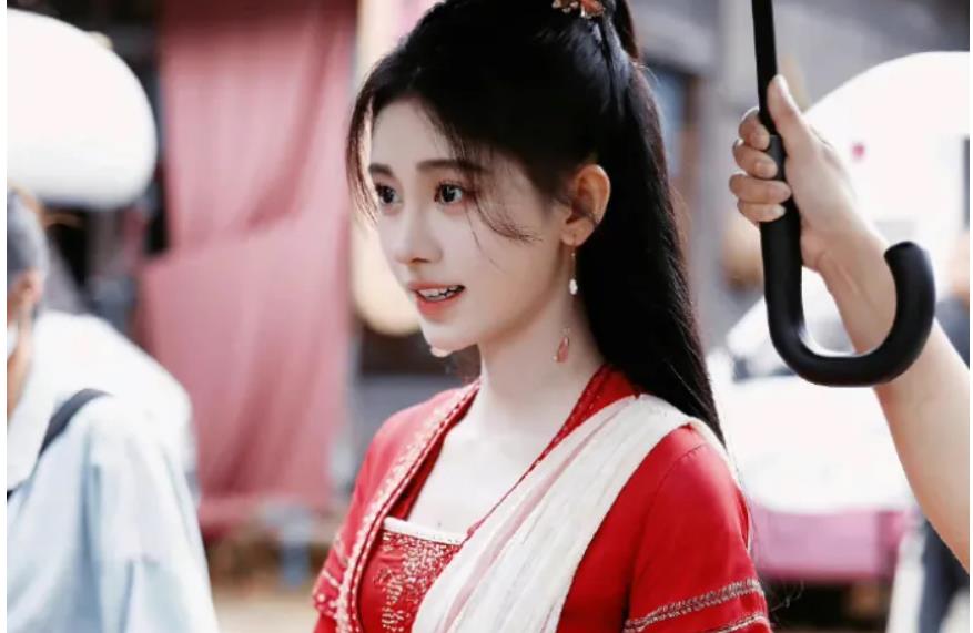 《仙剑4》和《仙剑6》都在筹备影视化，但因为番位拉锯战迟迟未能官宣。为了在番位争