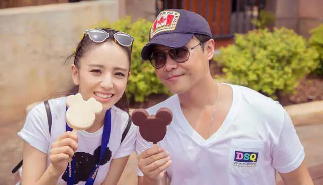 陈思诚，你这是什么操作？

8月8日零点，导演陈思诚发文为前妻佟丽娅庆生，还配上