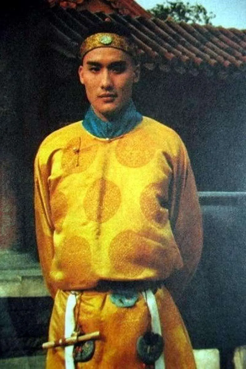 梁家辉原来也是“数字”影帝，这是怎么回事呢？

原来当年他跟着李翰祥导演到北京拍