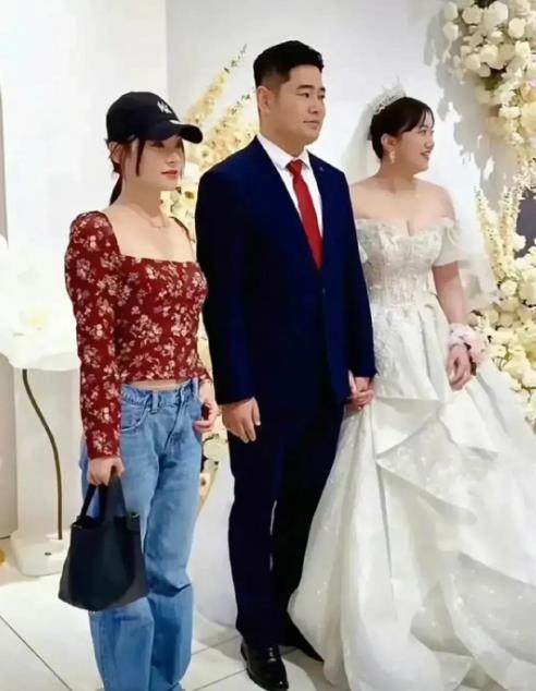 新娘这一辈子真是幸福无比啊！