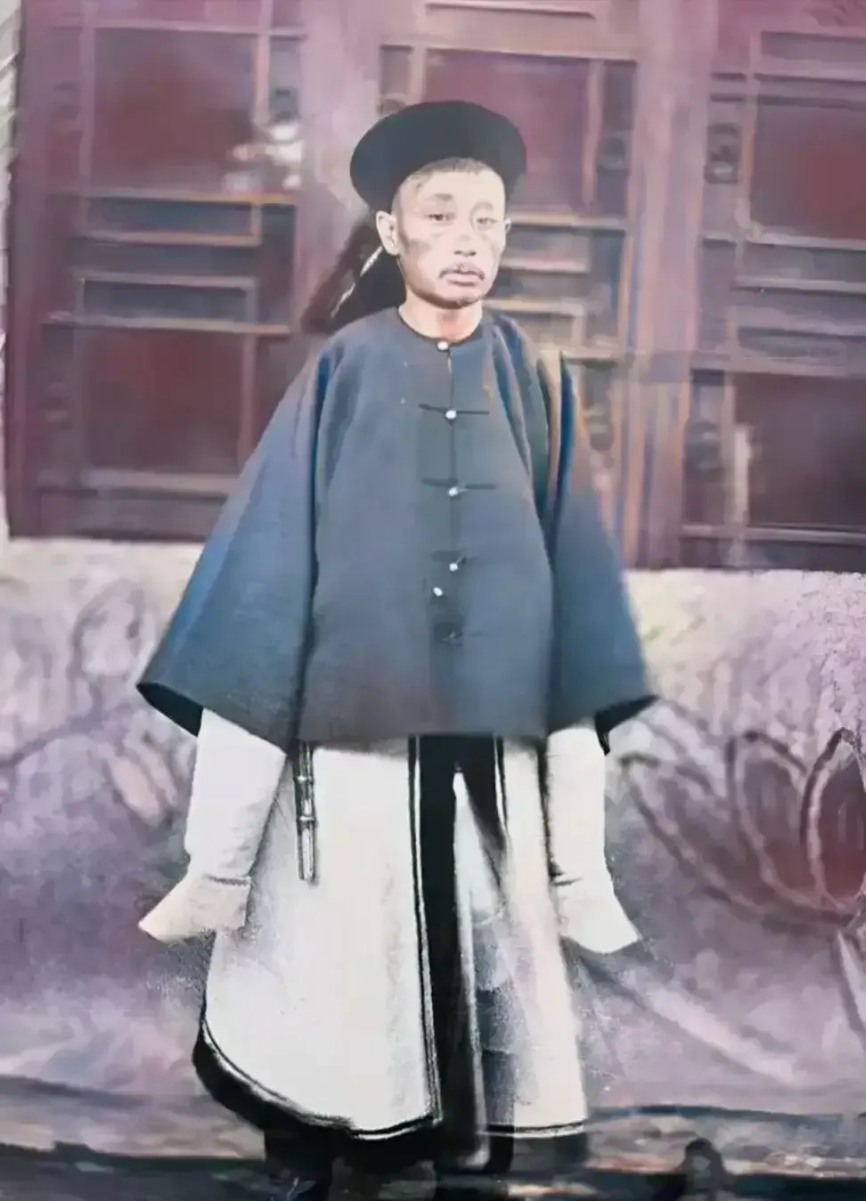 见识一下晚清时期真正的中南海保镖，也称大内侍卫，即所谓的大内高手。但是从历史遗存