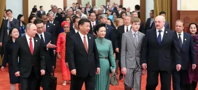 苦难与辉煌凝聚而成的强盛和繁荣！这张照片让人再次想到中国曾经拥有的鼎盛时期和八方