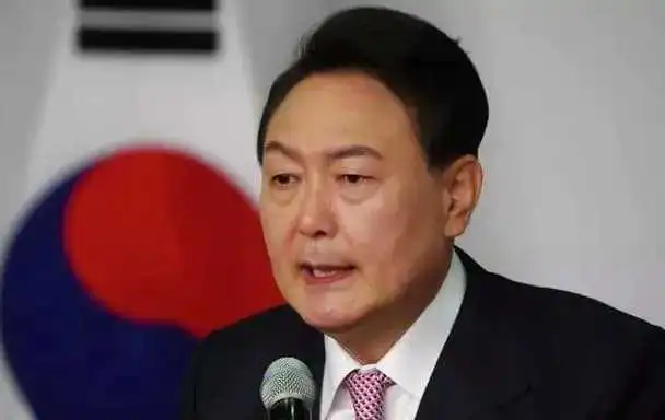 韩国，好生了得！
短短41天内，韩国向乌克兰供应的弹药量已超过整个欧盟。

20