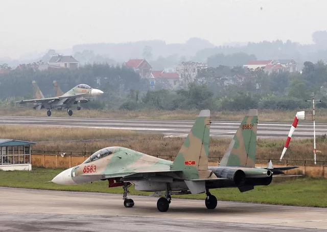 越南空军：中国买啥他就买啥，只买对的，不买贵的。

越南空军拥有一支在东南亚地区