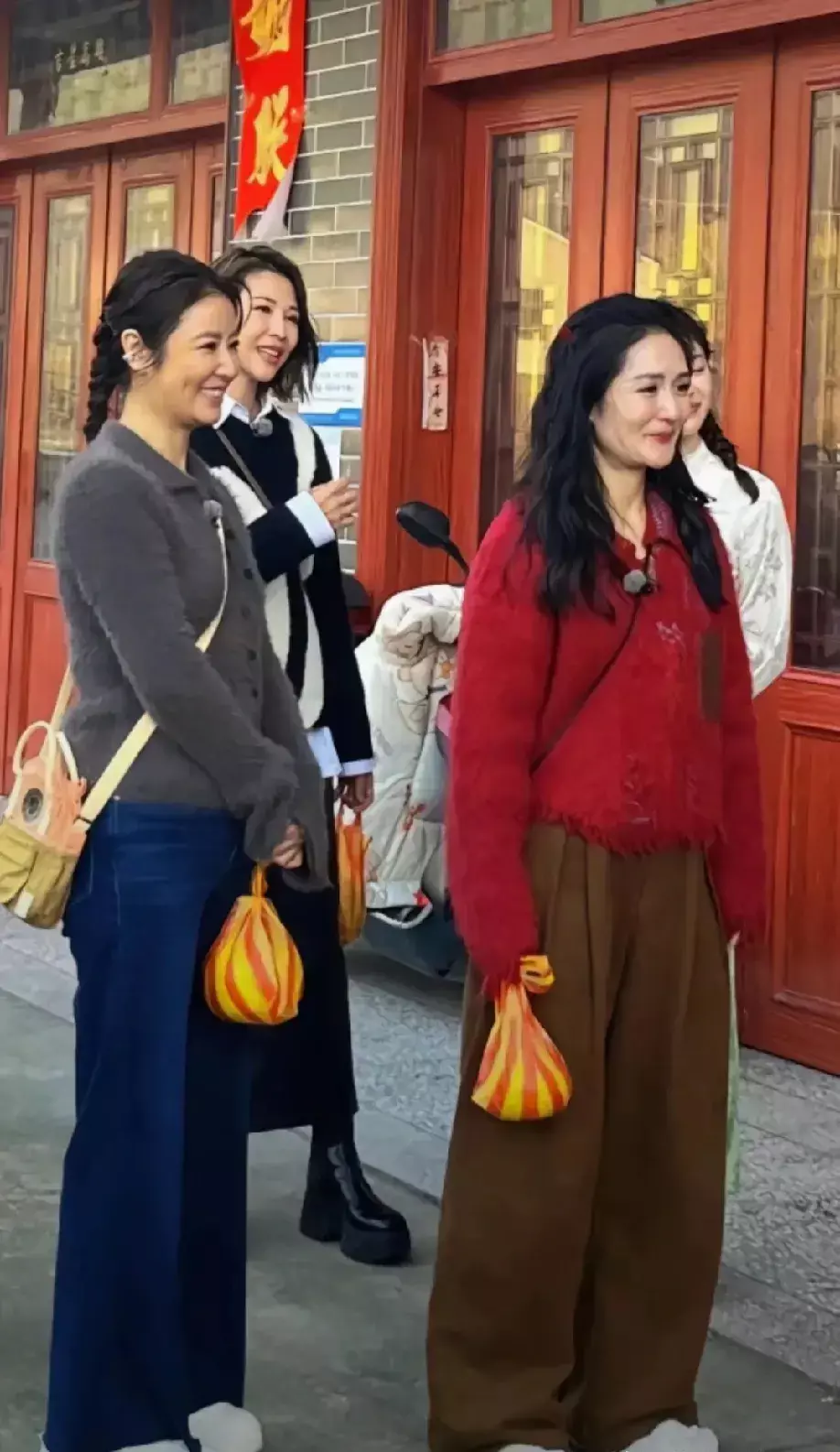 没有美颜，蔡少芬居然是最漂亮的！
