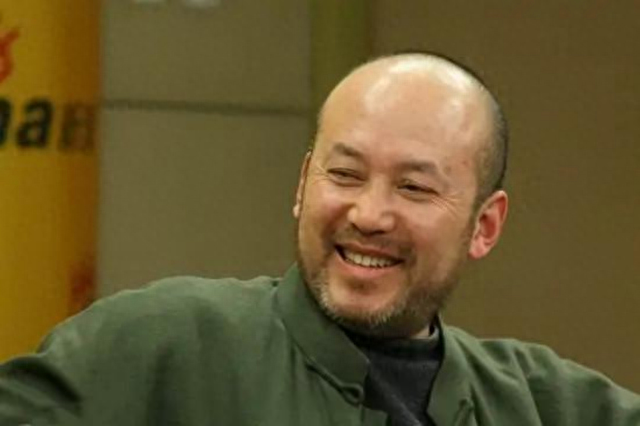 郭达20次登上春晚，幸亏妻子多年在背面的静静支撑