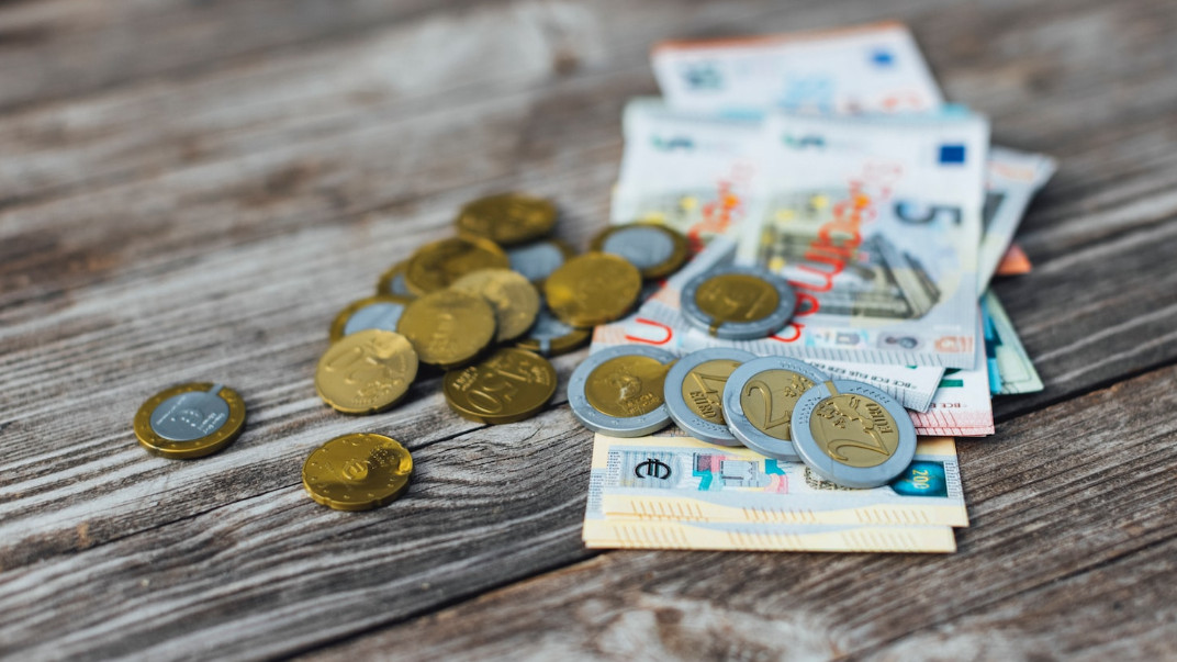 这几个生肖，1月一身是债，2月满身是财，想不发财都难！