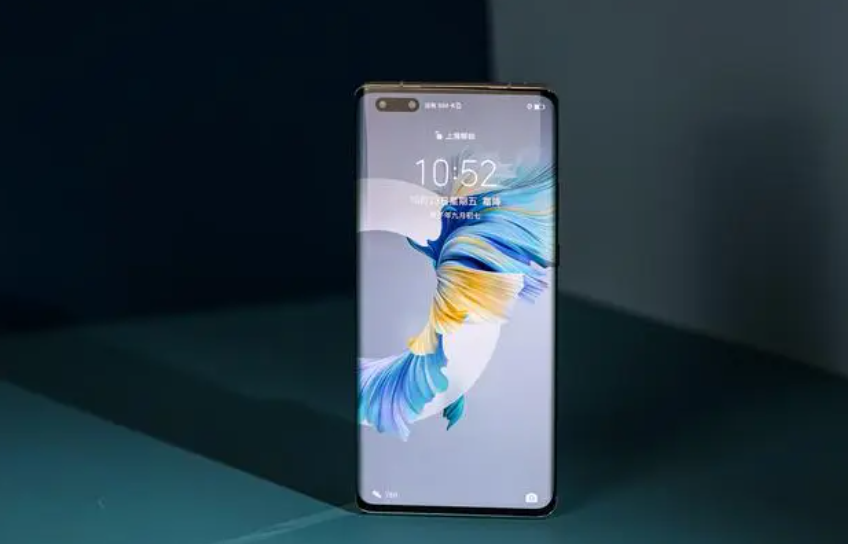 华为Mate 40Pro+换成了60Pro+，使用20多天。

就个人看法，40